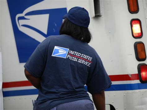Postal worker sentenced to 9 months for stealing mail in Morgan Park